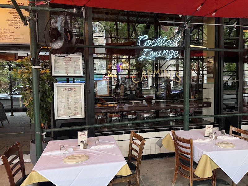 Carmine's - Upper West Side