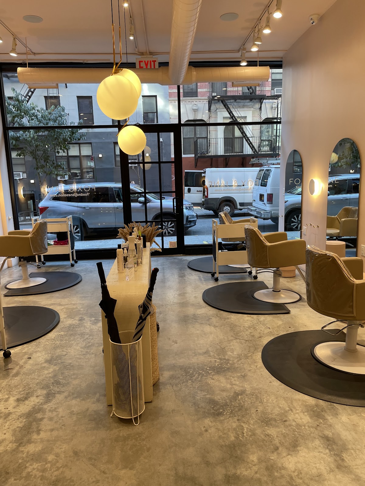 Fox and Jane Salon — Beauty
