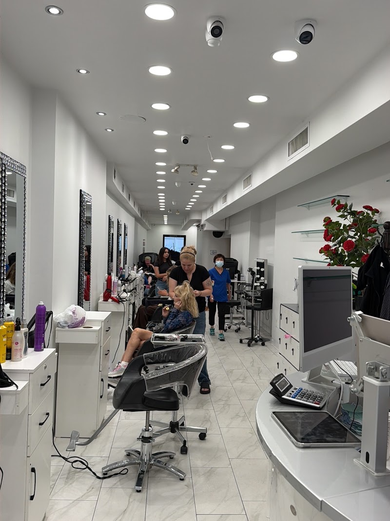 GS Blow Dry Bar Midtown New York City