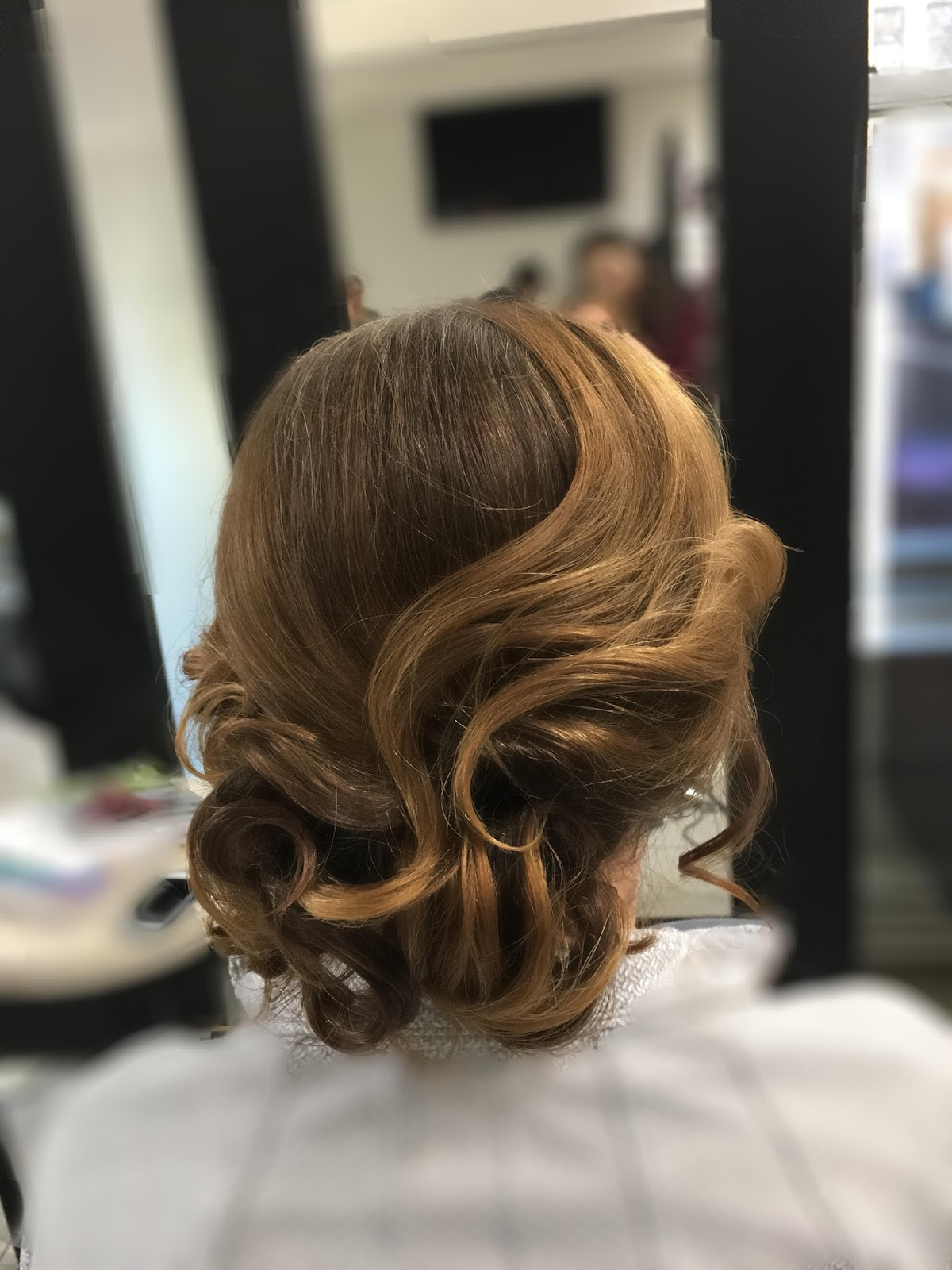 GS Blow Dry Bar Midtown New York City — Beauty