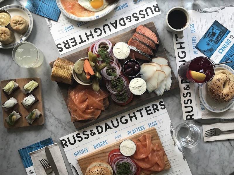 Russ & Daughters Cafe